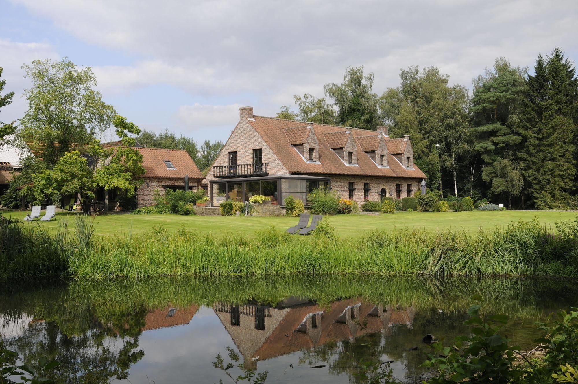 'T Vijverhof Viane Extérieur photo