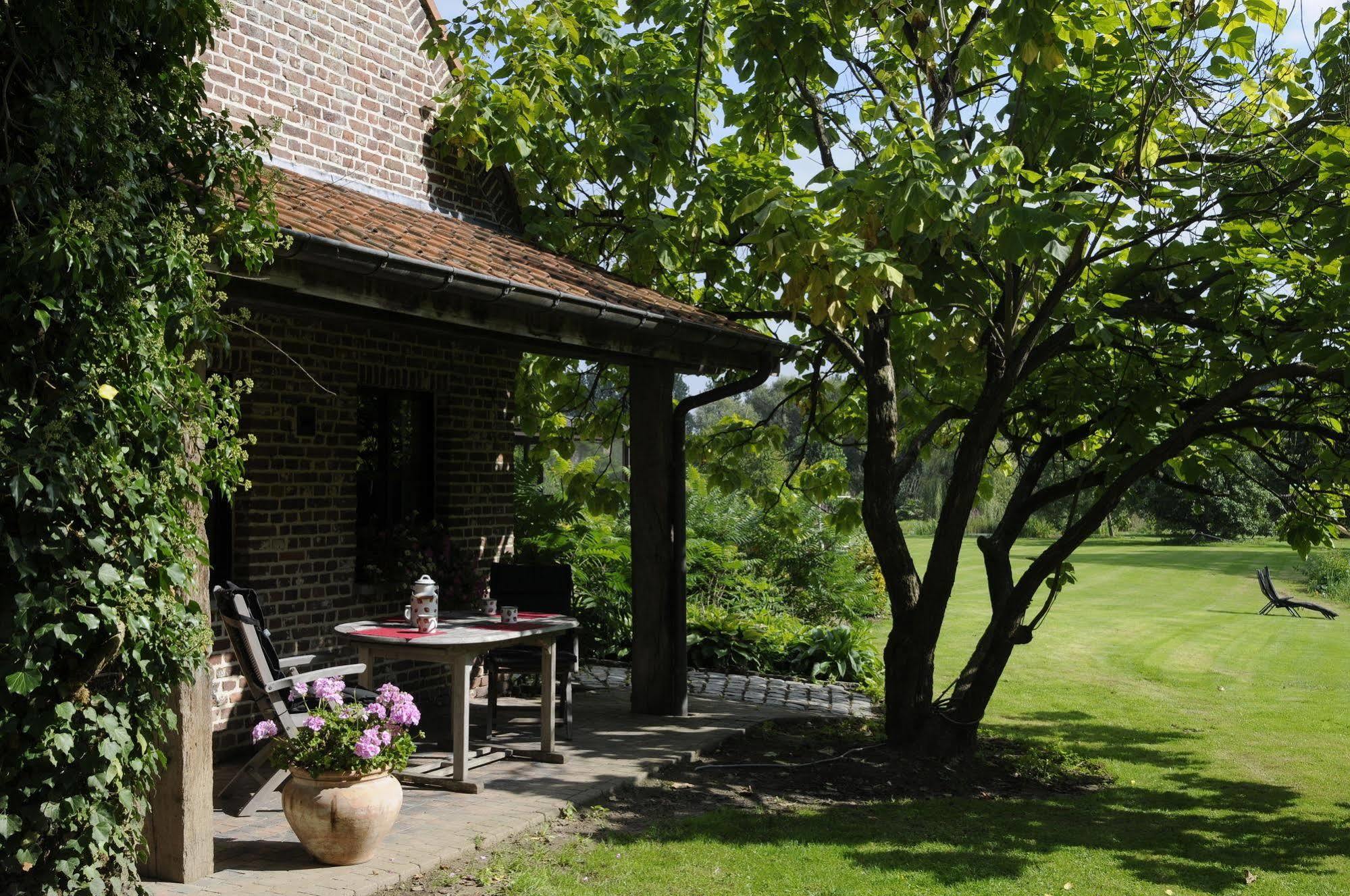 'T Vijverhof Viane Extérieur photo